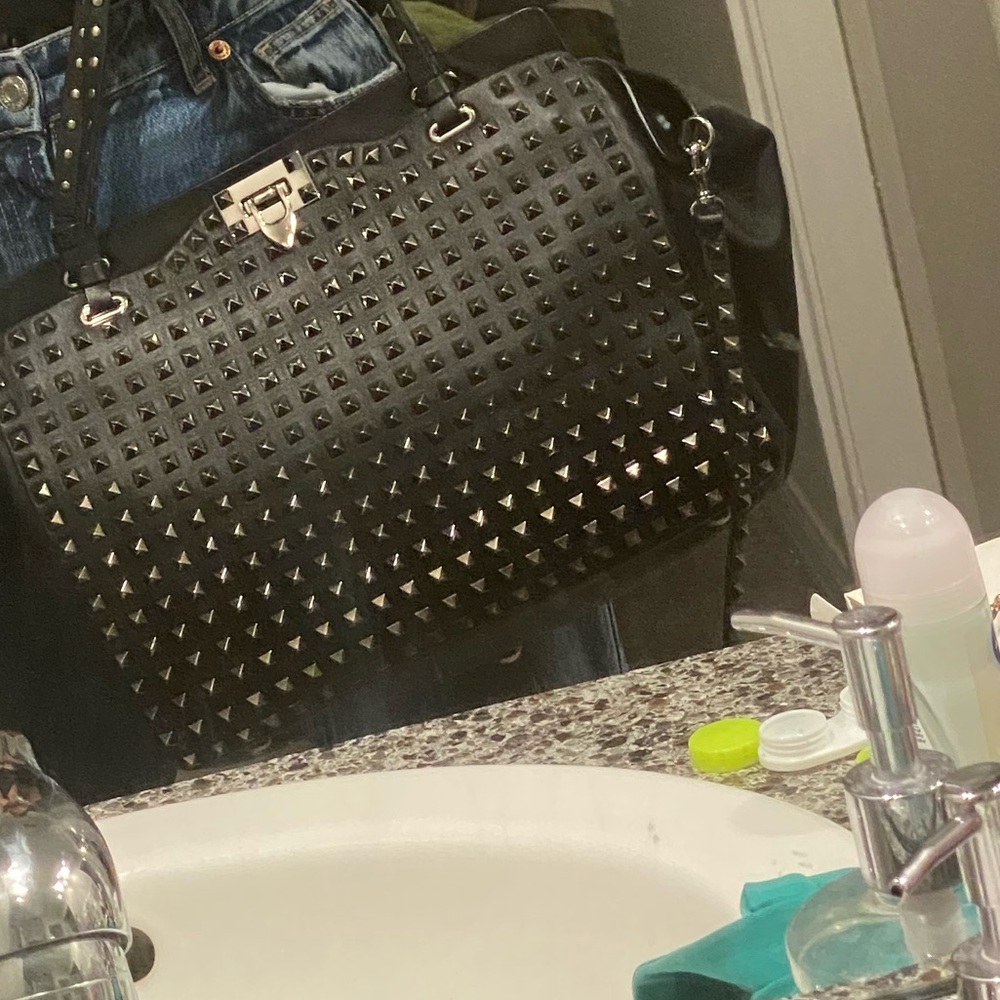Authentic Valentino Medium black bag w studs in EUC condition